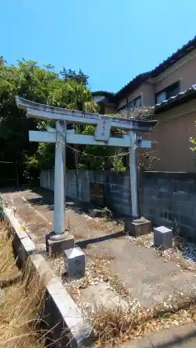 弁財天の{uncategorized: "未分類", other: "その他", undefined: "問題あり", building: "その他建物", grave: "お墓", sacred_gate: "鳥居", guardian: "狛犬", statue: "像", buddha: "仏像", history: "歴史", nature: "自然", garden: "庭園", animal: "動物", pagoda: "塔", temizu: "手水舎", mountain_gate: "山門・神門", sanctuary: "本殿・本堂", subordinate: "末社・摂社", art: "芸術", scenery: "景色", jizo: "地蔵", ema: "絵馬", goshuin: "御朱印", omikuji: "おみくじ", items: "授与品その他", amulet: "お守り", goshuincho: "御朱印帳", eats: "食事", festival: "お祭り", votive_dance: "神楽", shichigosan: "七五三参", wedding: "結婚式", experience: "体験その他", initially: "初詣", around: "周辺", anti_infection: "感染症対策"}