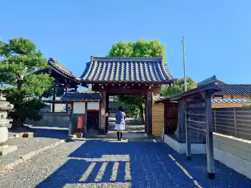 寿教寺の山門・神門