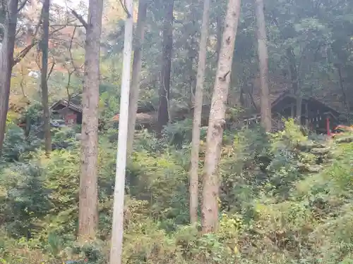 菅東山出世稲荷神社の周辺