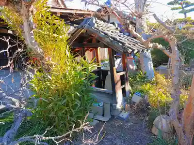 泉増院の末社・摂社