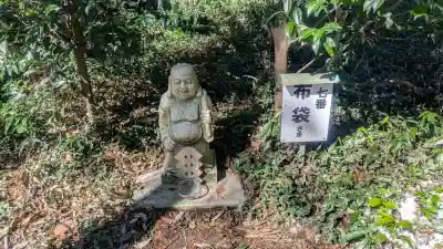 磐裂根裂神社の{uncategorized: "未分類", other: "その他", undefined: "問題あり", building: "その他建物", grave: "お墓", sacred_gate: "鳥居", guardian: "狛犬", statue: "像", buddha: "仏像", history: "歴史", nature: "自然", garden: "庭園", animal: "動物", pagoda: "塔", temizu: "手水舎", mountain_gate: "山門・神門", sanctuary: "本殿・本堂", subordinate: "末社・摂社", art: "芸術", scenery: "景色", jizo: "地蔵", ema: "絵馬", goshuin: "御朱印", omikuji: "おみくじ", items: "授与品その他", amulet: "お守り", goshuincho: "御朱印帳", eats: "食事", festival: "お祭り", votive_dance: "神楽", shichigosan: "七五三参", wedding: "結婚式", experience: "体験その他", initially: "初詣", around: "周辺", anti_infection: "感染症対策"}
