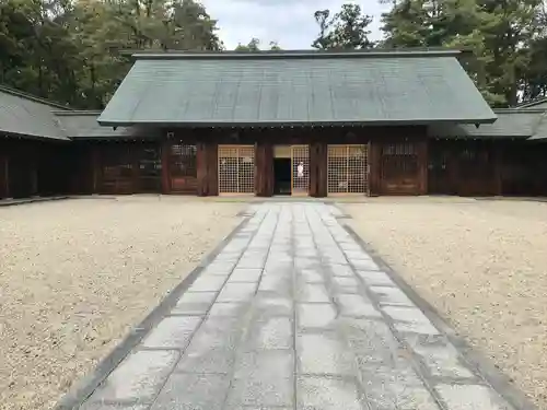 滋賀県護国神社の本殿