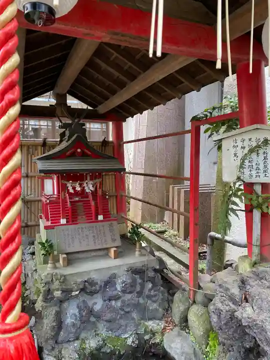子安神社の末社・摂社