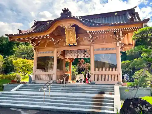 青龍寺(昭和大仏)の本殿・本堂