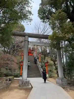 穴八幡宮の{uncategorized: "未分類", other: "その他", undefined: "問題あり", building: "その他建物", grave: "お墓", sacred_gate: "鳥居", guardian: "狛犬", statue: "像", buddha: "仏像", history: "歴史", nature: "自然", garden: "庭園", animal: "動物", pagoda: "塔", temizu: "手水舎", mountain_gate: "山門・神門", sanctuary: "本殿・本堂", subordinate: "末社・摂社", art: "芸術", scenery: "景色", jizo: "地蔵", ema: "絵馬", goshuin: "御朱印", omikuji: "おみくじ", items: "授与品その他", amulet: "お守り", goshuincho: "御朱印帳", eats: "食事", festival: "お祭り", votive_dance: "神楽", shichigosan: "七五三参", wedding: "結婚式", experience: "体験その他", initially: "初詣", around: "周辺", anti_infection: "感染症対策"}