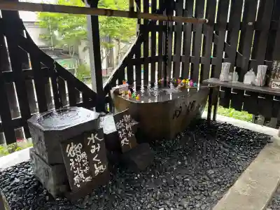 熊野皇大神社の{uncategorized: "未分類", other: "その他", undefined: "問題あり", building: "その他建物", grave: "お墓", sacred_gate: "鳥居", guardian: "狛犬", statue: "像", buddha: "仏像", history: "歴史", nature: "自然", garden: "庭園", animal: "動物", pagoda: "塔", temizu: "手水舎", mountain_gate: "山門・神門", sanctuary: "本殿・本堂", subordinate: "末社・摂社", art: "芸術", scenery: "景色", jizo: "地蔵", ema: "絵馬", goshuin: "御朱印", omikuji: "おみくじ", items: "授与品その他", amulet: "お守り", goshuincho: "御朱印帳", eats: "食事", festival: "お祭り", votive_dance: "神楽", shichigosan: "七五三参", wedding: "結婚式", experience: "体験その他", initially: "初詣", around: "周辺", anti_infection: "感染症対策"}