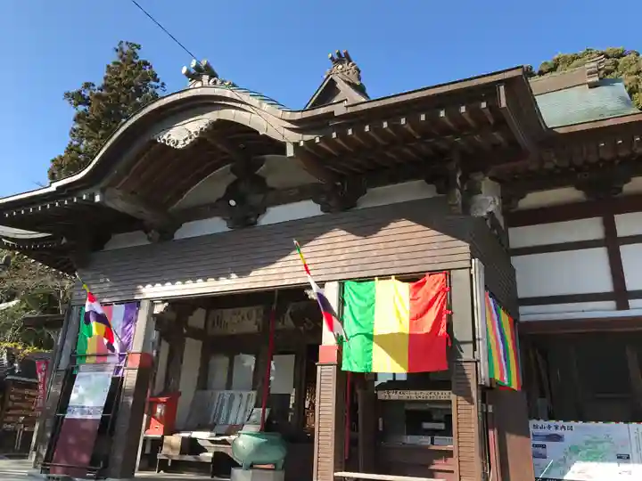 舘山寺の本殿・本堂