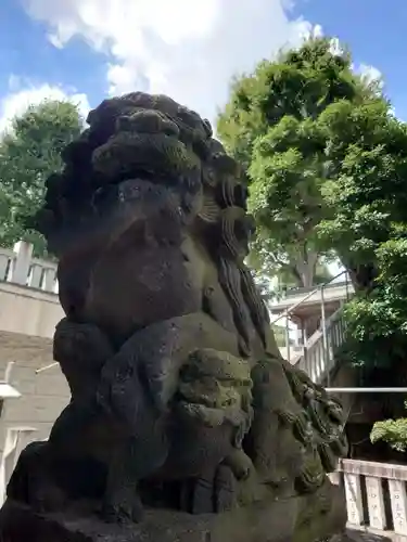 桐ヶ谷氷川神社の狛犬