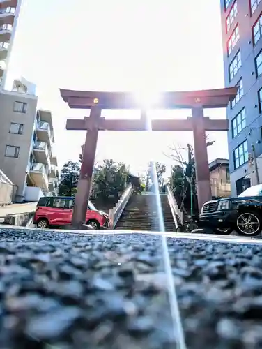 白金氷川神社の鳥居