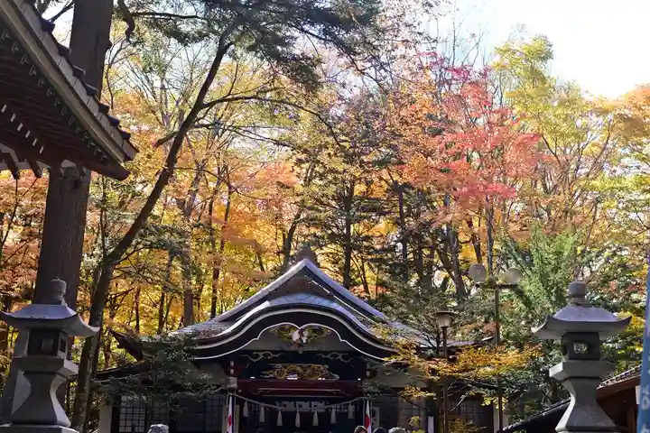 新屋山神社(山梨県)
