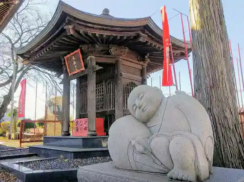 高倉寺の像