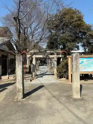 赤城神社の{uncategorized: "未分類", other: "その他", undefined: "問題あり", building: "その他建物", grave: "お墓", sacred_gate: "鳥居", guardian: "狛犬", statue: "像", buddha: "仏像", history: "歴史", nature: "自然", garden: "庭園", animal: "動物", pagoda: "塔", temizu: "手水舎", mountain_gate: "山門・神門", sanctuary: "本殿・本堂", subordinate: "末社・摂社", art: "芸術", scenery: "景色", jizo: "地蔵", ema: "絵馬", goshuin: "御朱印", omikuji: "おみくじ", items: "授与品その他", amulet: "お守り", goshuincho: "御朱印帳", eats: "食事", festival: "お祭り", votive_dance: "神楽", shichigosan: "七五三参", wedding: "結婚式", experience: "体験その他", initially: "初詣", around: "周辺", anti_infection: "感染症対策"}