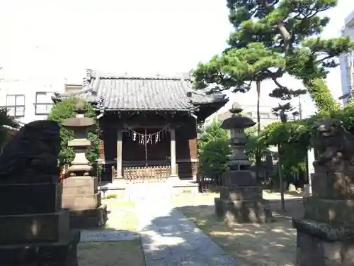 胡録神社の本殿