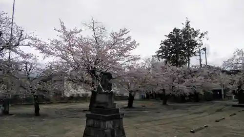 石和八幡宮(官知物部神社)の狛犬