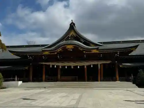 寒川神社の{uncategorized: "未分類", other: "その他", undefined: "問題あり", building: "その他建物", grave: "お墓", sacred_gate: "鳥居", guardian: "狛犬", statue: "像", buddha: "仏像", history: "歴史", nature: "自然", garden: "庭園", animal: "動物", pagoda: "塔", temizu: "手水舎", mountain_gate: "山門・神門", sanctuary: "本殿・本堂", subordinate: "末社・摂社", art: "芸術", scenery: "景色", jizo: "地蔵", ema: "絵馬", goshuin: "御朱印", omikuji: "おみくじ", items: "授与品その他", amulet: "お守り", goshuincho: "御朱印帳", eats: "食事", festival: "お祭り", votive_dance: "神楽", shichigosan: "七五三参", wedding: "結婚式", experience: "体験その他", initially: "初詣", around: "周辺", anti_infection: "感染症対策"}