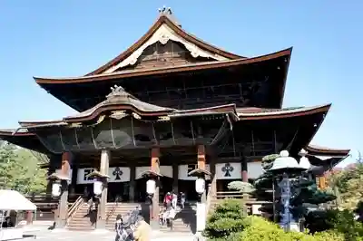 善光寺の本殿・本堂