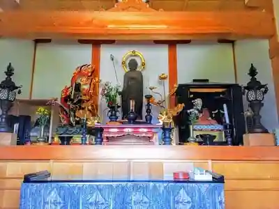 釜地藏寺の本殿