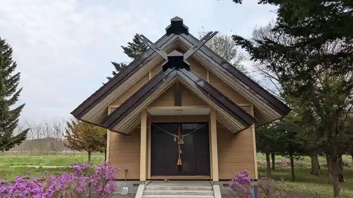 草分神社の本殿・本堂