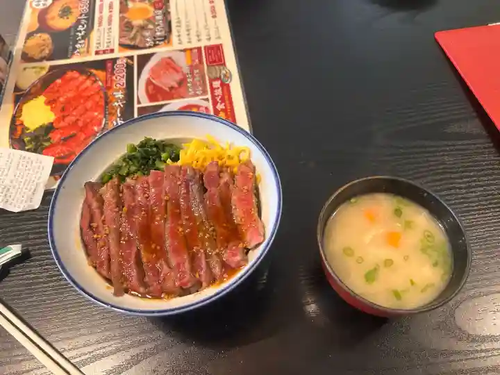 阿蘇神社の{uncategorized: "未分類", other: "その他", undefined: "問題あり", building: "その他建物", grave: "お墓", sacred_gate: "鳥居", guardian: "狛犬", statue: "像", buddha: "仏像", history: "歴史", nature: "自然", garden: "庭園", animal: "動物", pagoda: "塔", temizu: "手水舎", mountain_gate: "山門・神門", sanctuary: "本殿・本堂", subordinate: "末社・摂社", art: "芸術", scenery: "景色", jizo: "地蔵", ema: "絵馬", goshuin: "御朱印", omikuji: "おみくじ", items: "授与品その他", amulet: "お守り", goshuincho: "御朱印帳", eats: "食事", festival: "お祭り", votive_dance: "神楽", shichigosan: "七五三参", wedding: "結婚式", experience: "体験その他", initially: "初詣", around: "周辺", anti_infection: "感染症対策"}