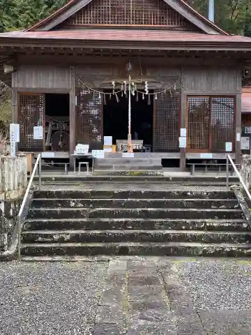 宝八幡宮の本殿・本堂