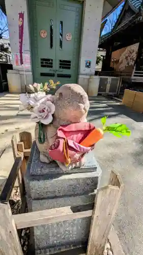 戸越八幡神社の像