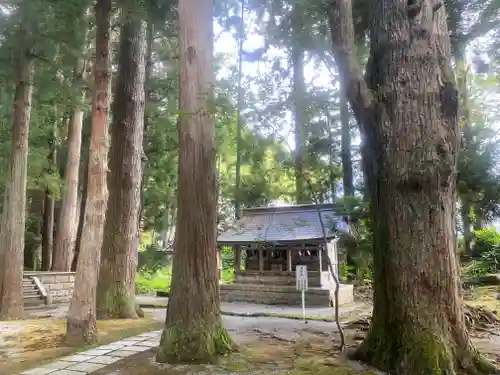 雄山神社中宮祈願殿(富山県)
