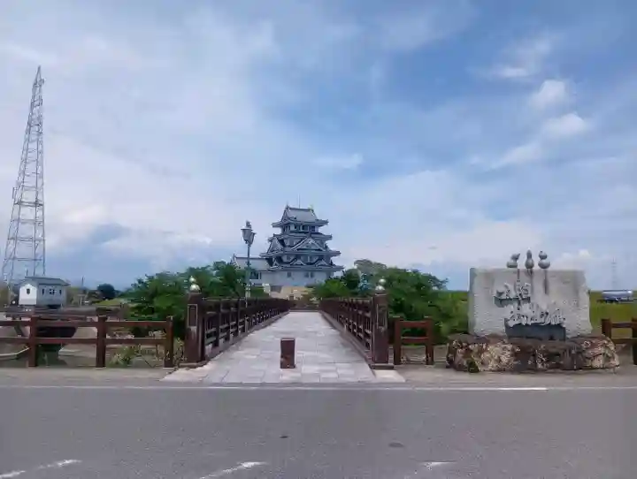 神社の{uncategorized: "未分類", other: "その他", undefined: "問題あり", building: "その他建物", grave: "お墓", sacred_gate: "鳥居", guardian: "狛犬", statue: "像", buddha: "仏像", history: "歴史", nature: "自然", garden: "庭園", animal: "動物", pagoda: "塔", temizu: "手水舎", mountain_gate: "山門・神門", sanctuary: "本殿・本堂", subordinate: "末社・摂社", art: "芸術", scenery: "景色", jizo: "地蔵", ema: "絵馬", goshuin: "御朱印", omikuji: "おみくじ", items: "授与品その他", amulet: "お守り", goshuincho: "御朱印帳", eats: "食事", festival: "お祭り", votive_dance: "神楽", shichigosan: "七五三参", wedding: "結婚式", experience: "体験その他", initially: "初詣", around: "周辺", anti_infection: "感染症対策"}