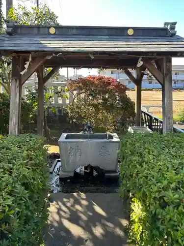 白蛇辨財天の手水舎