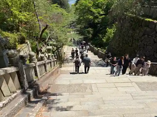 金刀比羅宮の{uncategorized: "未分類", other: "その他", undefined: "問題あり", building: "その他建物", grave: "お墓", sacred_gate: "鳥居", guardian: "狛犬", statue: "像", buddha: "仏像", history: "歴史", nature: "自然", garden: "庭園", animal: "動物", pagoda: "塔", temizu: "手水舎", mountain_gate: "山門・神門", sanctuary: "本殿・本堂", subordinate: "末社・摂社", art: "芸術", scenery: "景色", jizo: "地蔵", ema: "絵馬", goshuin: "御朱印", omikuji: "おみくじ", items: "授与品その他", amulet: "お守り", goshuincho: "御朱印帳", eats: "食事", festival: "お祭り", votive_dance: "神楽", shichigosan: "七五三参", wedding: "結婚式", experience: "体験その他", initially: "初詣", around: "周辺", anti_infection: "感染症対策"}
