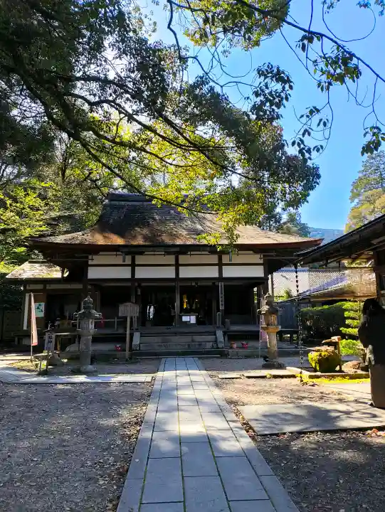 園城寺(三井寺)の{uncategorized: "未分類", other: "その他", undefined: "問題あり", building: "その他建物", grave: "お墓", sacred_gate: "鳥居", guardian: "狛犬", statue: "像", buddha: "仏像", history: "歴史", nature: "自然", garden: "庭園", animal: "動物", pagoda: "塔", temizu: "手水舎", mountain_gate: "山門・神門", sanctuary: "本殿・本堂", subordinate: "末社・摂社", art: "芸術", scenery: "景色", jizo: "地蔵", ema: "絵馬", goshuin: "御朱印", omikuji: "おみくじ", items: "授与品その他", amulet: "お守り", goshuincho: "御朱印帳", eats: "食事", festival: "お祭り", votive_dance: "神楽", shichigosan: "七五三参", wedding: "結婚式", experience: "体験その他", initially: "初詣", around: "周辺", anti_infection: "感染症対策"}