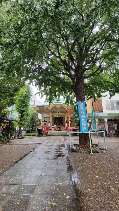 矢先稲荷神社の本殿・本堂