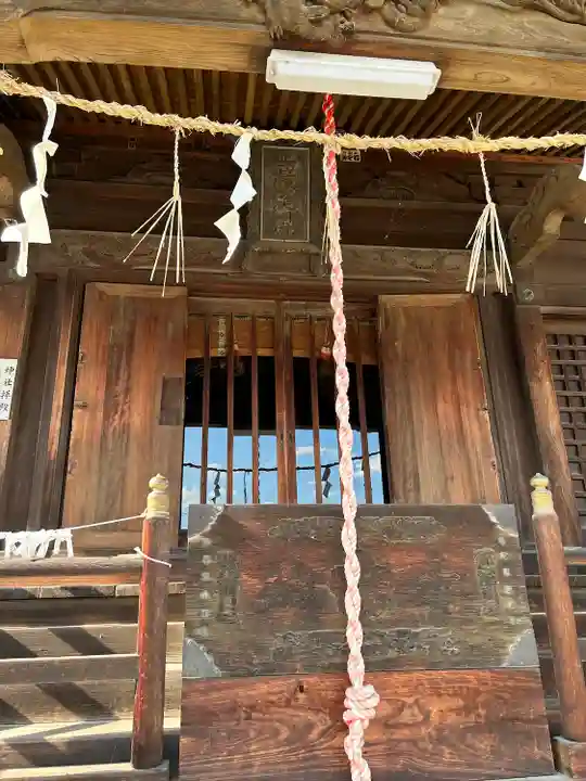 諏訪神社の本殿・本堂