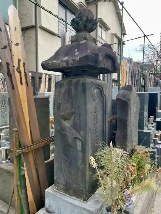 全勝寺の{uncategorized: "未分類", other: "その他", undefined: "問題あり", building: "その他建物", grave: "お墓", sacred_gate: "鳥居", guardian: "狛犬", statue: "像", buddha: "仏像", history: "歴史", nature: "自然", garden: "庭園", animal: "動物", pagoda: "塔", temizu: "手水舎", mountain_gate: "山門・神門", sanctuary: "本殿・本堂", subordinate: "末社・摂社", art: "芸術", scenery: "景色", jizo: "地蔵", ema: "絵馬", goshuin: "御朱印", omikuji: "おみくじ", items: "授与品その他", amulet: "お守り", goshuincho: "御朱印帳", eats: "食事", festival: "お祭り", votive_dance: "神楽", shichigosan: "七五三参", wedding: "結婚式", experience: "体験その他", initially: "初詣", around: "周辺", anti_infection: "感染症対策"}