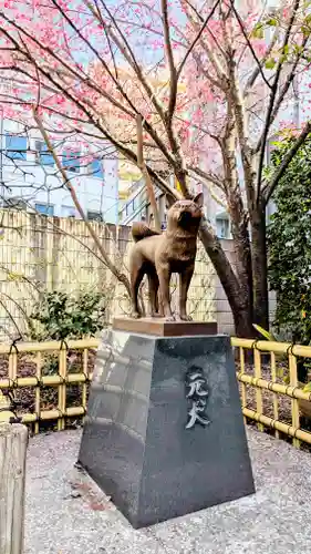 蔵前神社の像