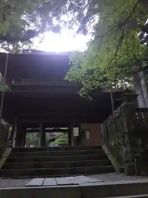 宝積山光前寺の山門・神門