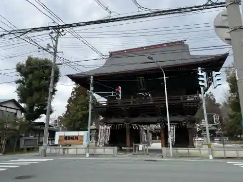 鳥海月山両所宮の{uncategorized: "未分類", other: "その他", undefined: "問題あり", building: "その他建物", grave: "お墓", sacred_gate: "鳥居", guardian: "狛犬", statue: "像", buddha: "仏像", history: "歴史", nature: "自然", garden: "庭園", animal: "動物", pagoda: "塔", temizu: "手水舎", mountain_gate: "山門・神門", sanctuary: "本殿・本堂", subordinate: "末社・摂社", art: "芸術", scenery: "景色", jizo: "地蔵", ema: "絵馬", goshuin: "御朱印", omikuji: "おみくじ", items: "授与品その他", amulet: "お守り", goshuincho: "御朱印帳", eats: "食事", festival: "お祭り", votive_dance: "神楽", shichigosan: "七五三参", wedding: "結婚式", experience: "体験その他", initially: "初詣", around: "周辺", anti_infection: "感染症対策"}