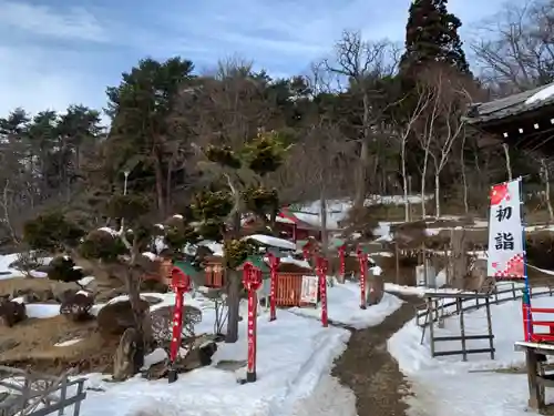 榊山稲荷神社の庭園