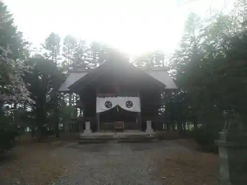 川西神社の本殿・本堂