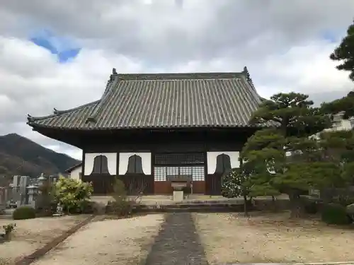 頼久寺の本殿