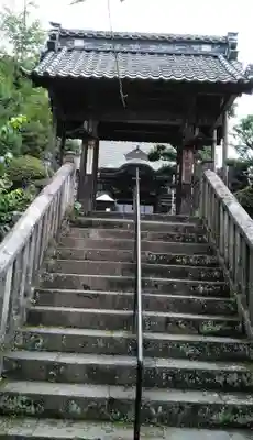 清宝院の山門・神門