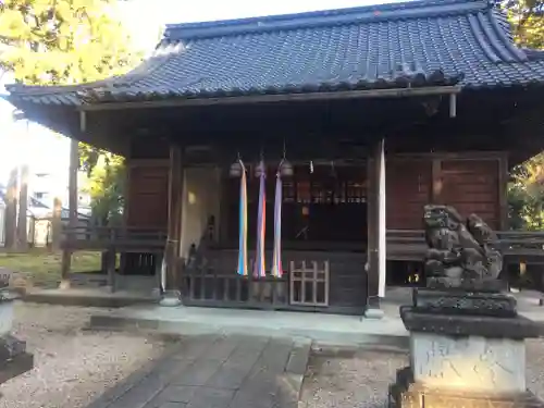 神明社の本殿