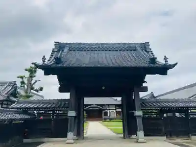 楞厳寺の山門・神門