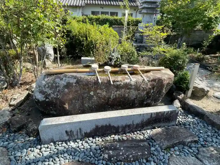 極楽寺の{uncategorized: "未分類", other: "その他", undefined: "問題あり", building: "その他建物", grave: "お墓", sacred_gate: "鳥居", guardian: "狛犬", statue: "像", buddha: "仏像", history: "歴史", nature: "自然", garden: "庭園", animal: "動物", pagoda: "塔", temizu: "手水舎", mountain_gate: "山門・神門", sanctuary: "本殿・本堂", subordinate: "末社・摂社", art: "芸術", scenery: "景色", jizo: "地蔵", ema: "絵馬", goshuin: "御朱印", omikuji: "おみくじ", items: "授与品その他", amulet: "お守り", goshuincho: "御朱印帳", eats: "食事", festival: "お祭り", votive_dance: "神楽", shichigosan: "七五三参", wedding: "結婚式", experience: "体験その他", initially: "初詣", around: "周辺", anti_infection: "感染症対策"}