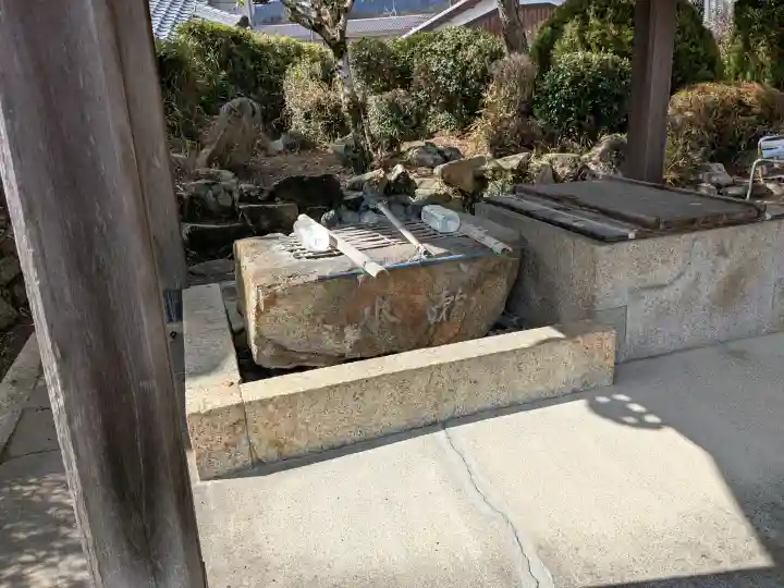 八坂神社の{uncategorized: "未分類", other: "その他", undefined: "問題あり", building: "その他建物", grave: "お墓", sacred_gate: "鳥居", guardian: "狛犬", statue: "像", buddha: "仏像", history: "歴史", nature: "自然", garden: "庭園", animal: "動物", pagoda: "塔", temizu: "手水舎", mountain_gate: "山門・神門", sanctuary: "本殿・本堂", subordinate: "末社・摂社", art: "芸術", scenery: "景色", jizo: "地蔵", ema: "絵馬", goshuin: "御朱印", omikuji: "おみくじ", items: "授与品その他", amulet: "お守り", goshuincho: "御朱印帳", eats: "食事", festival: "お祭り", votive_dance: "神楽", shichigosan: "七五三参", wedding: "結婚式", experience: "体験その他", initially: "初詣", around: "周辺", anti_infection: "感染症対策"}