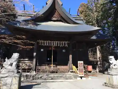 冨士御室浅間神社の本殿・本堂