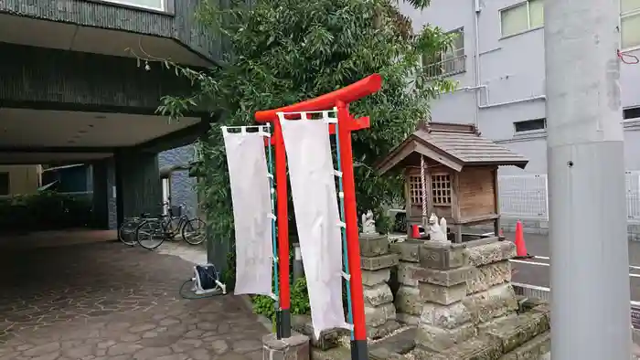 稲荷神社の建物その他