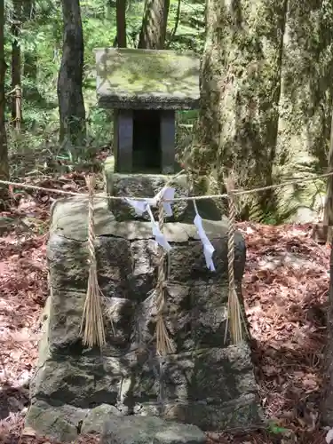 矢彦神社の末社