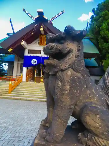 烈々布神社の狛犬
