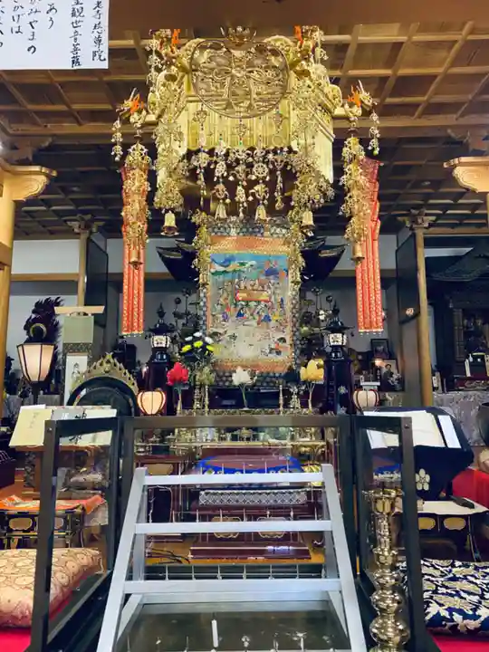 慈尊院の本殿・本堂