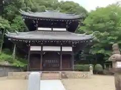 護国之寺の建物その他